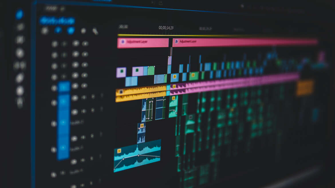 Multimedia Solutions Savants